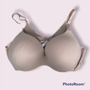 Nude Victoria’s Secret T-Shirt Bra